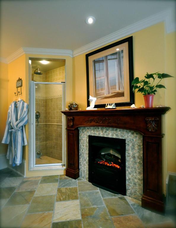 Creighton Manor Inn Bed & Breakfast Orillia Zewnętrze zdjęcie
